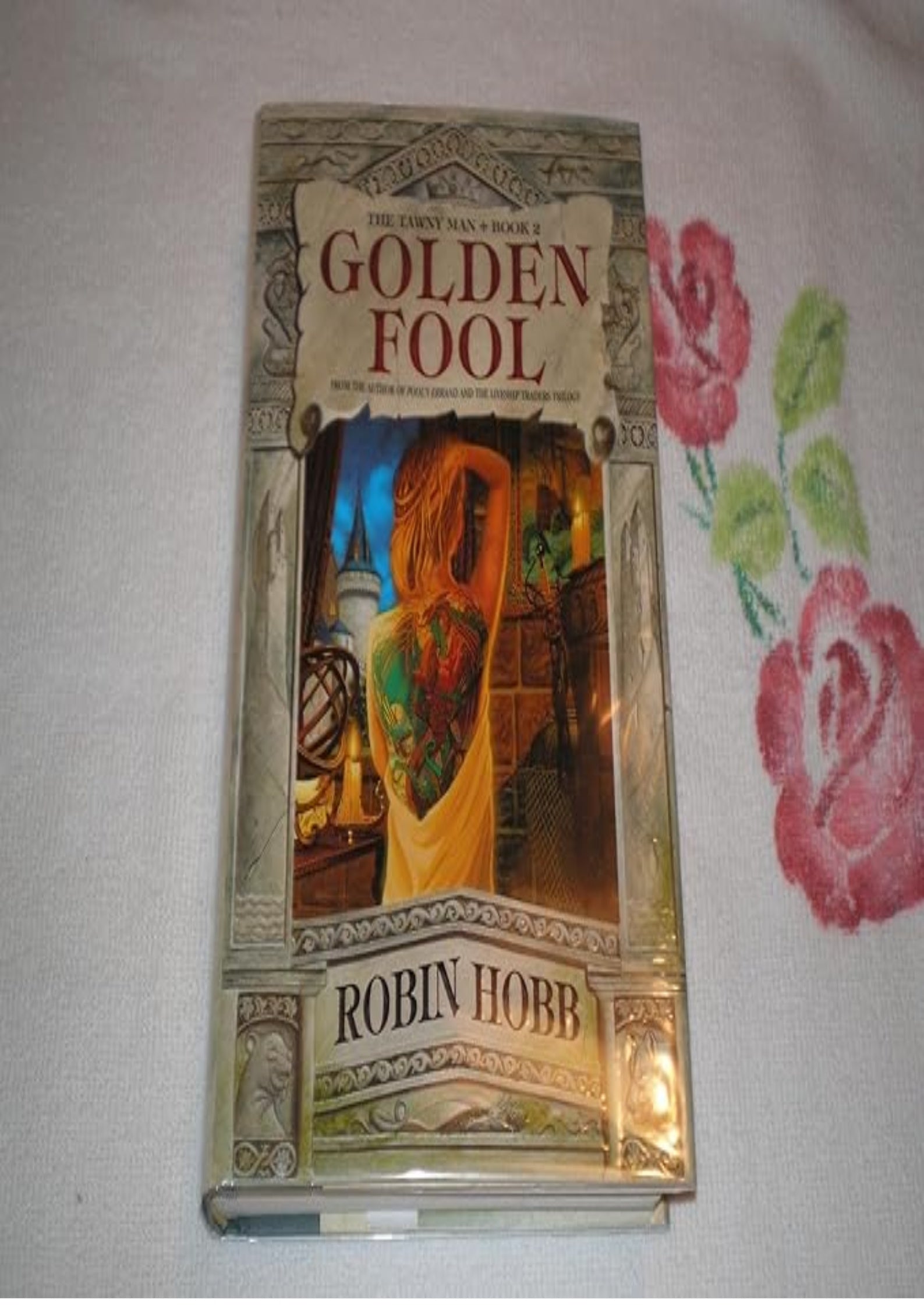 Golden Fool (The Tawny Man, Book 2)
