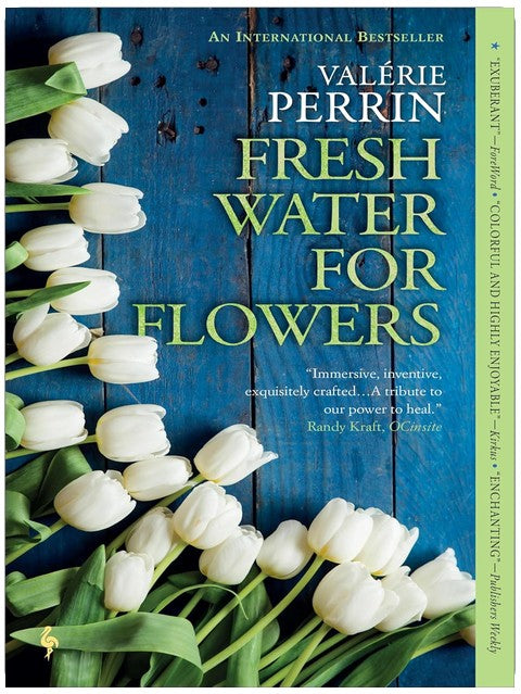 Frisches Wasser für Blumen